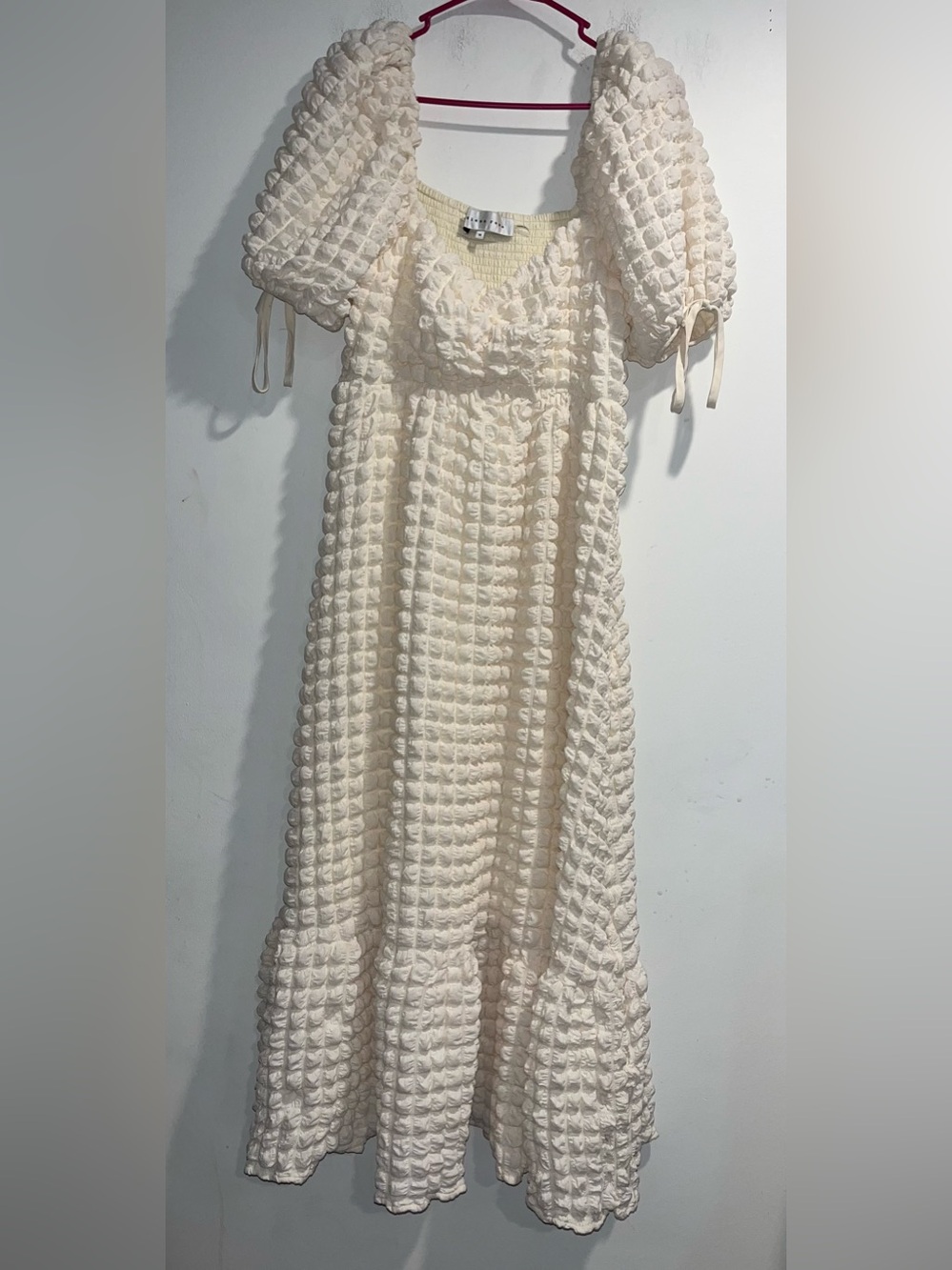 ENDLESS ROSE Bubble texture maxi dress in Ivory